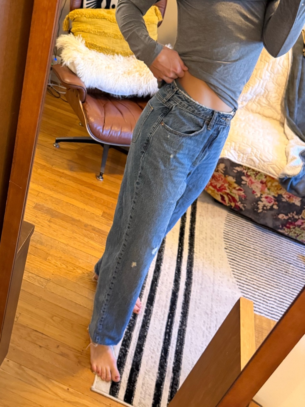 Abercrombie & Fitch curve love High-Rise Loose Jeans - Blue